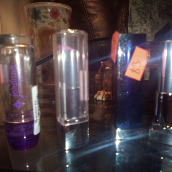 Accessories - Picture 2 of 16